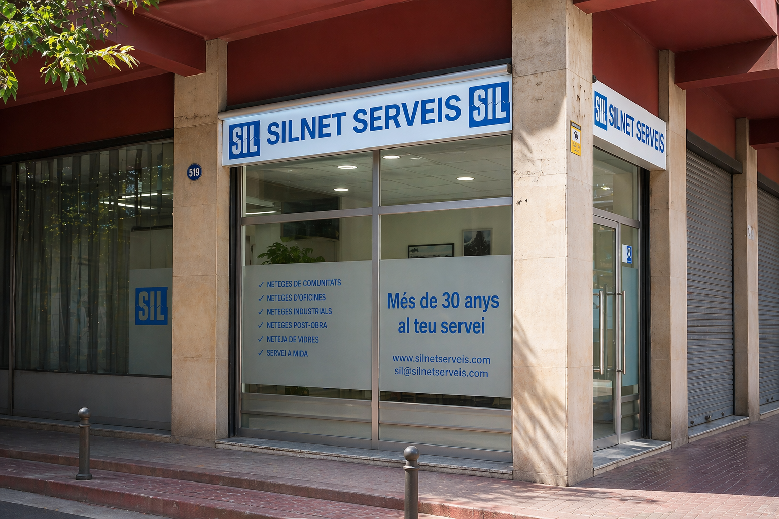 Servicio de limpieza en una oficina